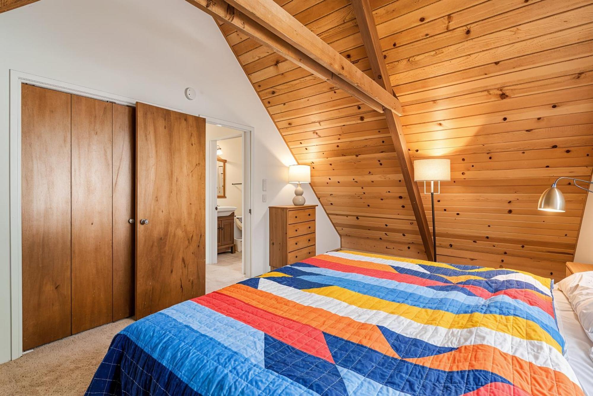 Holiday home Marina - Dog-friendly With Deck!